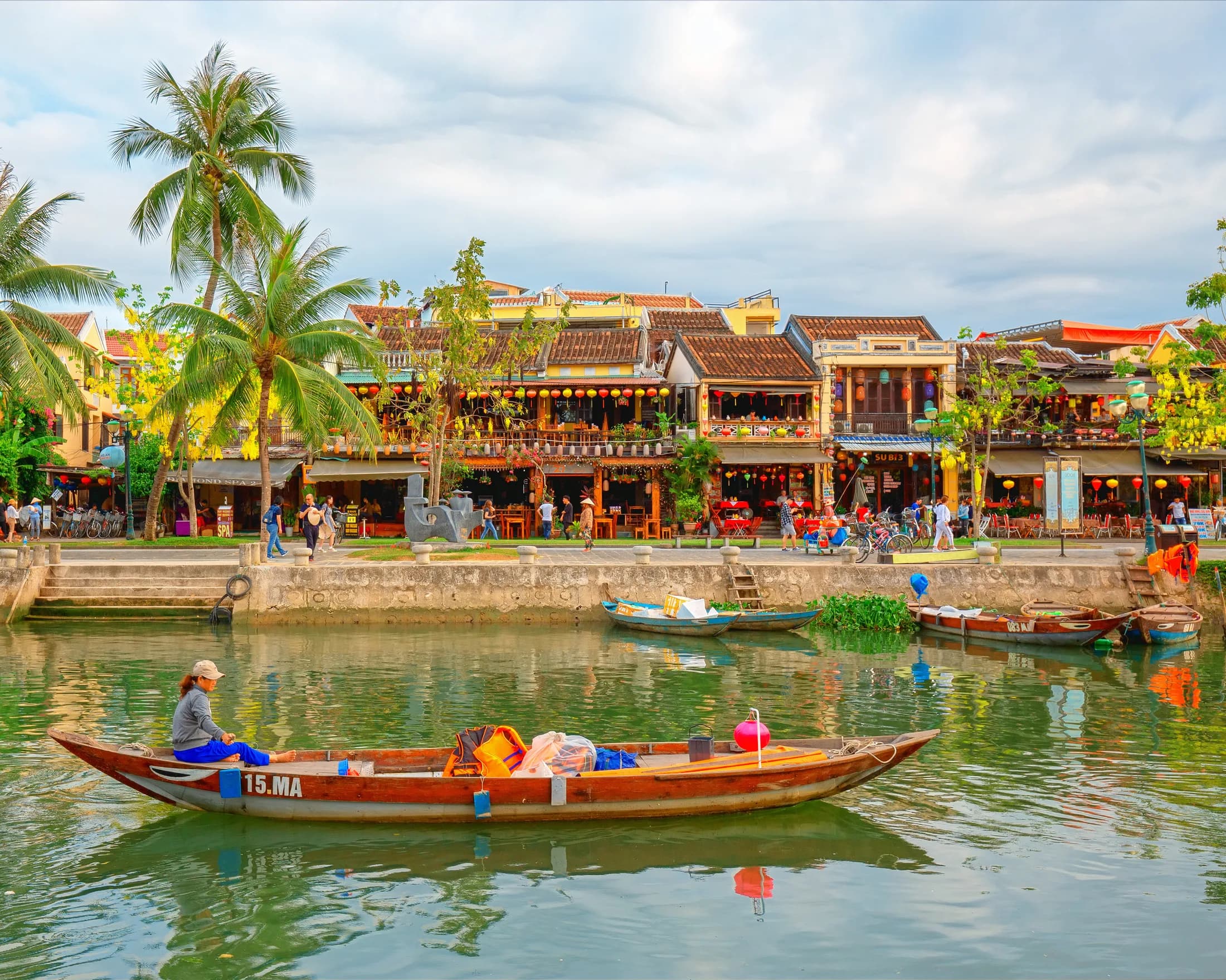 Vietnam, Vietnam — photo 1 of 3